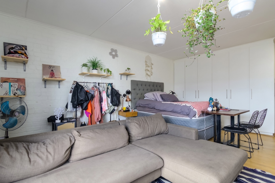 1 Bedroom Property for Sale in Woodstock Western Cape